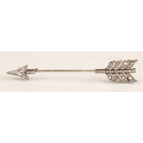 97 - Silver brooch in the form of an arrow, 10cm long.