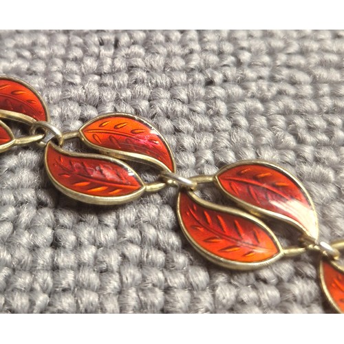 82 - David Andersen Norway, sterling silver red enamel leaf bracelet, 7