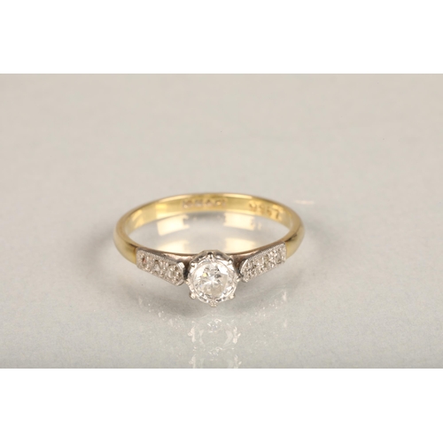 169 - 18ct yellow gold and platinum diamond solitaire ring, the diamond approximately 0.25cts flanked by d... 