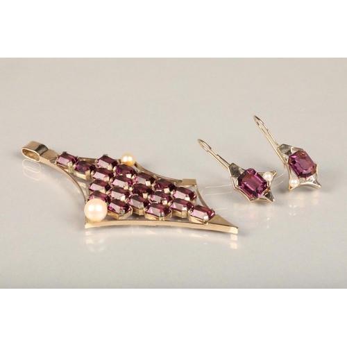 192 - Unhallmarked yellow gold modernist design pendant set with amethysts and pearls, and a pair of match... 