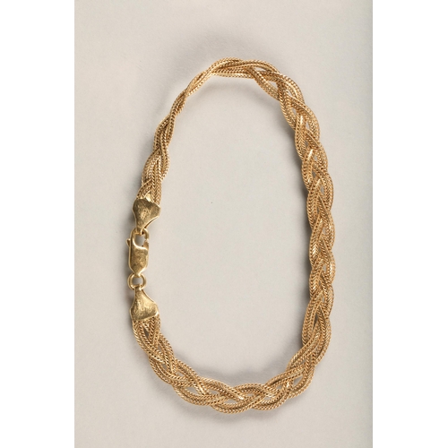 196 - 18ct gold woven flat link bracelet, 8g.