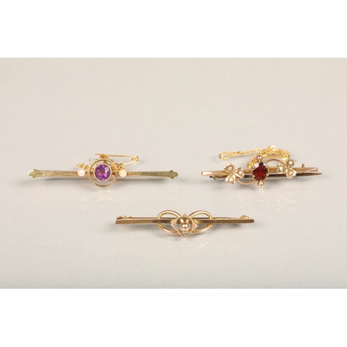 220 - 15ct gold amethyst and seed pearl bar brooch, 2.9g, a 9ct gold bar brooch 1.3g, 9ct gold bar brooch ... 