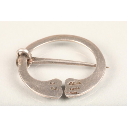 230 - Alexander Ritchie Iona silver penannular clasp brooch, W3.8cm.