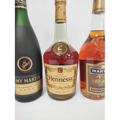 22 - Hennessy very special cognac, 68cl, 40% vol, with Martell VS fine cognac, 70cl, 40% vol, Remy Martin... 