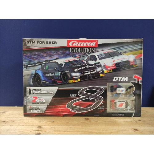 121 - Carrera Evolution BMW M4 DTM and Audi RS 5 DTM boxed racing set 20025239. 