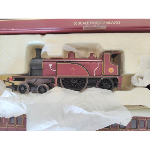 251 - Hornby. 00 Gauge Limited Edition R2806 'The Last Single Wheeler' Train Set, LMS Single 4-2-2 Loco wi... 