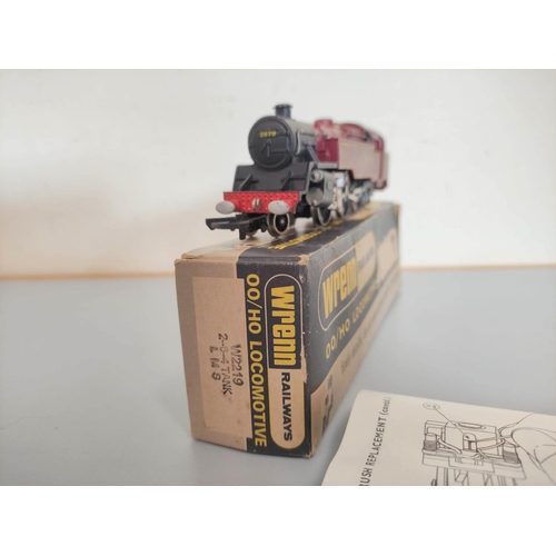 253 - Wrenn. Boxed 00 gauge 2-6-4 tank LMS '2679 locomotive W2219.