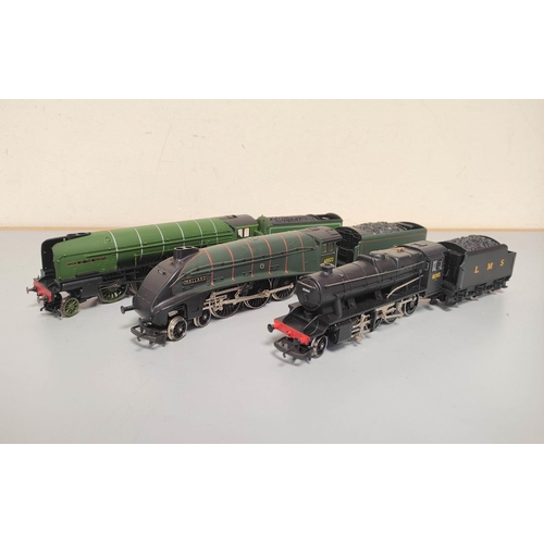 262 - Hornby. Three locomotives and tenders comprising of a Class P2 2-8-2 2001 