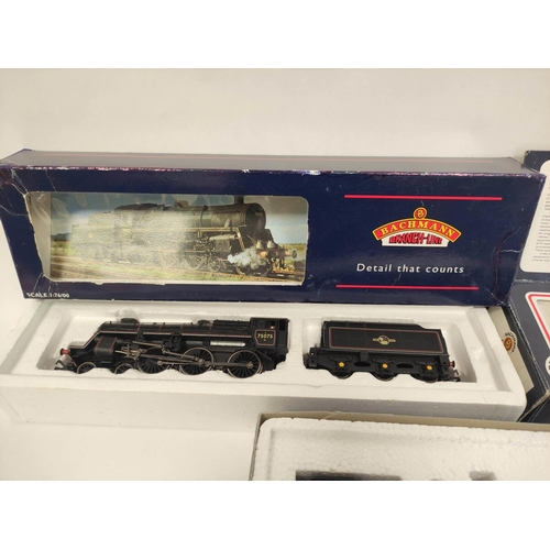 269 - Bachmann Branchline. Three 00 gauge locomotives to include a Standard Class 4MT 4-6-0 75075 with BR1... 