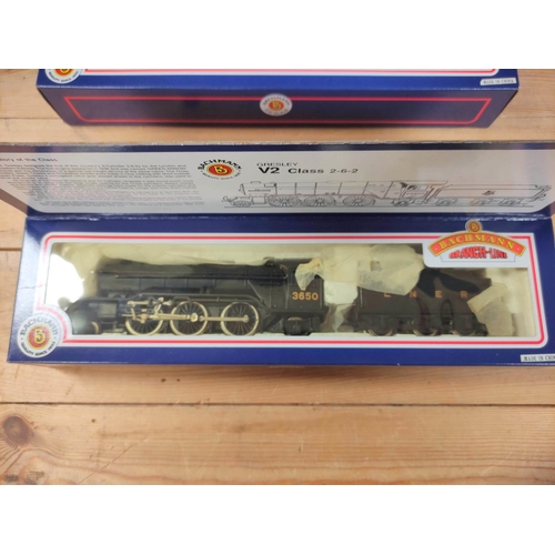 283 - Bachmann Branchline. Two boxed 00 gauge locomotives and tenders to include a Class V2 2-6-2 4801 in ... 