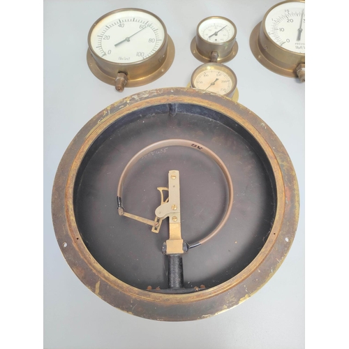 465 - Group of 20th century P.S.I pressure gauges the largest measuring 32cm in diameter and by Peter Stev... 