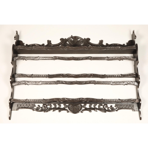 532 - 19th century wall mounted plate rack, with scallop design, 139 x 97 x 106 cm