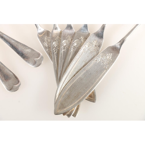 45 - Set of George V silver fish knives and forks, Emile Viner, Sheffield 1927, 602g.