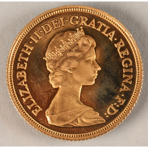 132 - 1980 gold proof sovereign, with certificate and fitted case.