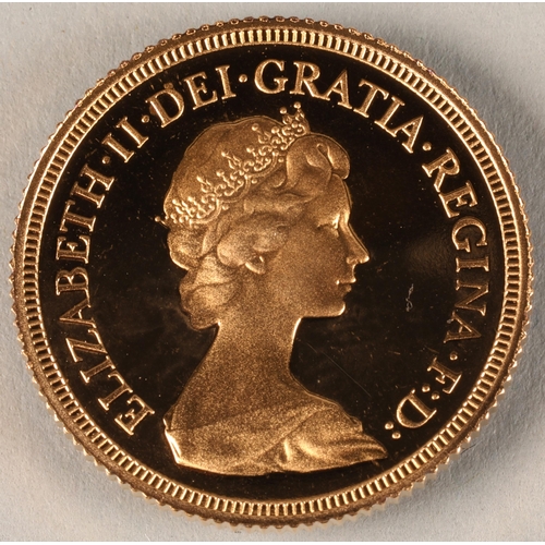 135 - 1979 gold proof sovereign with fitted case.