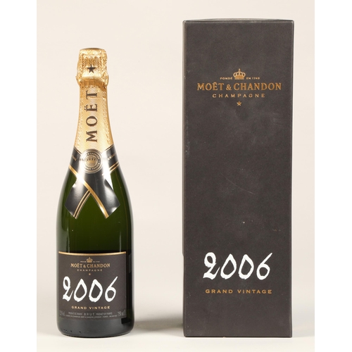 298 - Moet & Chandon Champagne grand vintage 2006, 12.5 %, 75 ml, in box