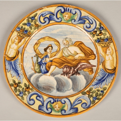 44C - Pair of Italian maiolica wall pates, 21 cm diameter.