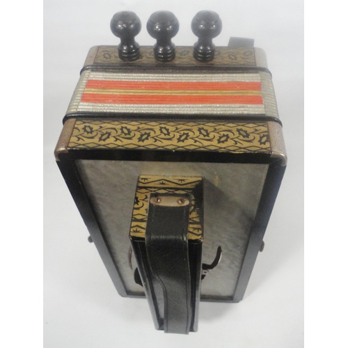 381 - Hohner of Germany 'Vienna' melodeon, probably model 114, 16cm x 34cm.