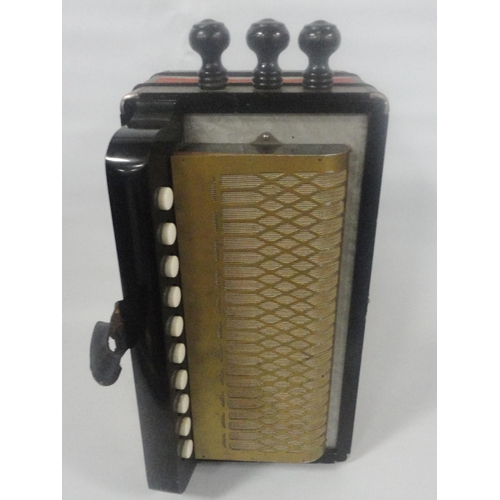 381 - Hohner of Germany 'Vienna' melodeon, probably model 114, 16cm x 34cm.