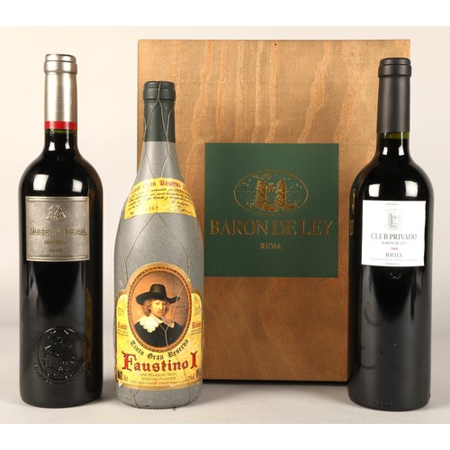 293 - Museum Real Reserva 2005 75 cl, 14 % vol, Club Privado Baron de Ley 2008 Rioja, 75 cl, 13.5 % vol, T... 