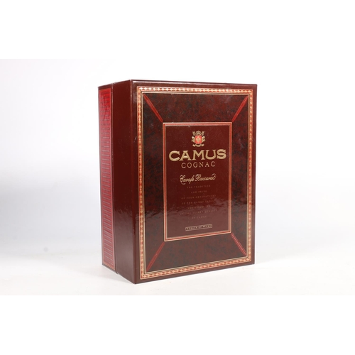 CAMUS Carafe Baccarat cognac, 70cl 40% abv. boxed.