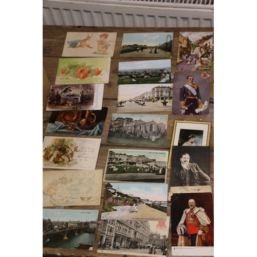 1235 - Collection of around 400 postcards to include mainly Tucks Oilette and Rapholette cards, RAF Hinds i... 