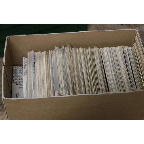 1235 - Collection of around 400 postcards to include mainly Tucks Oilette and Rapholette cards, RAF Hinds i... 