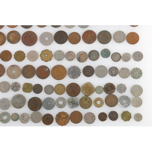 1370 - Arabic and Eastern coins to include:EGYPT 2 qirsh 1885 [833 grade 2.7g], 10 mils 1916 and 1917 x3, M... 