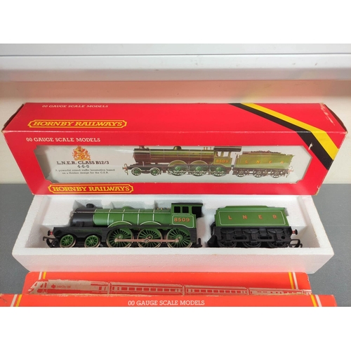 289 - Hornby Railways. Box of 00 gauge models to include a boxed Class B12 4-6-0 8509 in LNER Green R... 