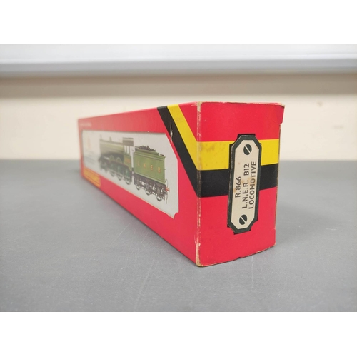 289 - Hornby Railways. Box of 00 gauge models to include a boxed Class B12 4-6-0 8509 in LNER Green R... 