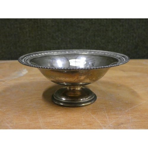 182 - George V silver sweet meat dish by James Dixon and Sons Sheffield 1922. Height 5cm 79.7g.