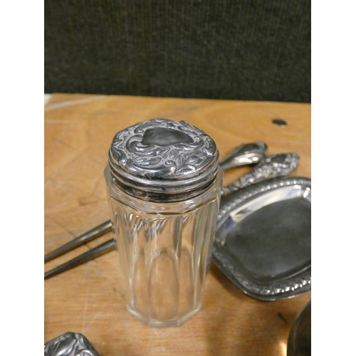 182 - George V silver sweet meat dish by James Dixon and Sons Sheffield 1922. Height 5cm 79.7g.