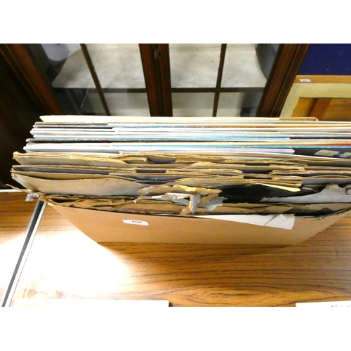 400 - Large box of classical LP records.