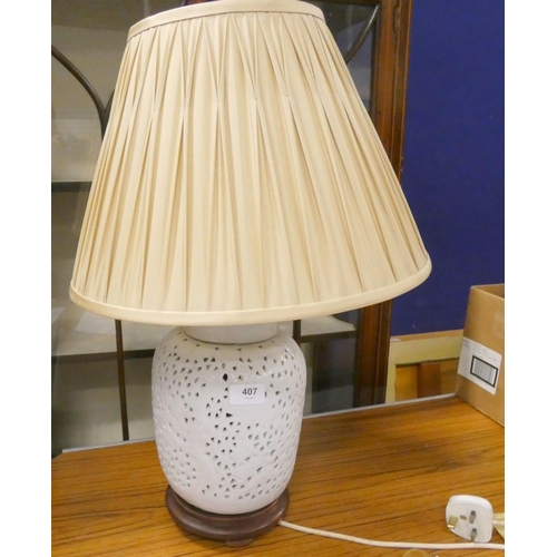 407 - Modern Chinese style table lamp.