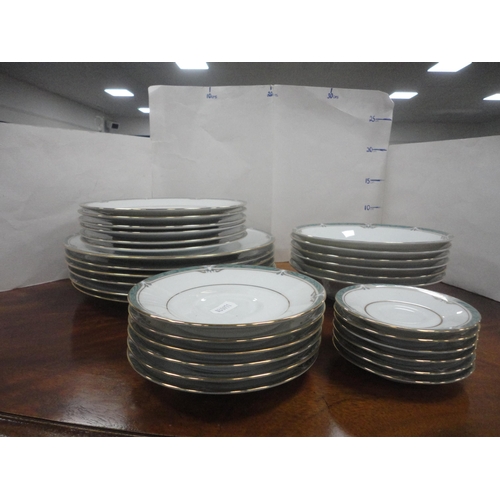 16 - Noritake 'Glenabbey' part dinner set.
