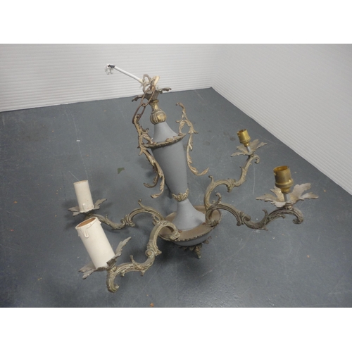 29 - Five-branch ceiling light.