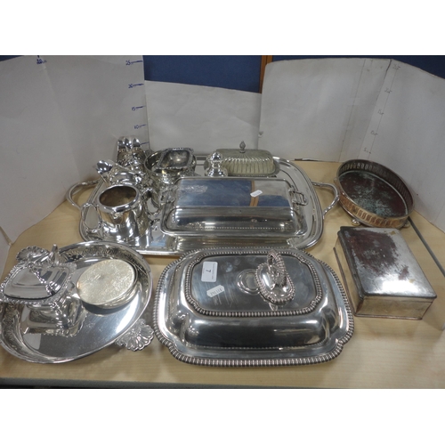 7 - Collection of EPNS to include a serving tray, two sauce boats, box, mustard pot, entrée dishes, ciga... 