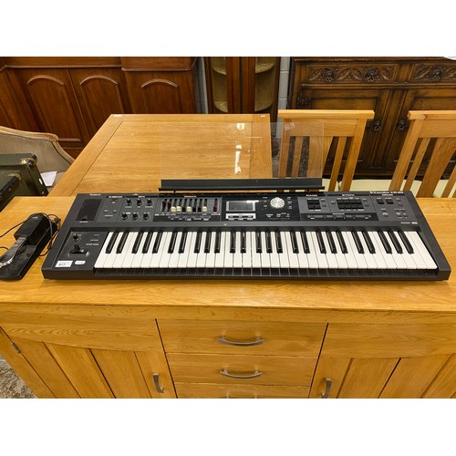 617 - Roland Vcombo VR-09 electronic organ and pedal