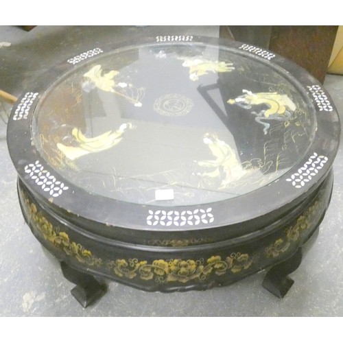 510 - Modern 20th century black lacquered Chinoiserie coffee table.