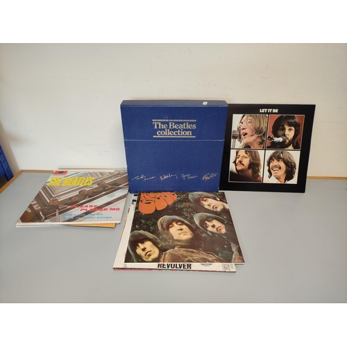 486 - The Beatles Collection 13 Lp box set UK 1978 pressing (BC13), the White album, complete with poster ... 