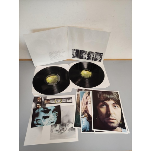 486 - The Beatles Collection 13 Lp box set UK 1978 pressing (BC13), the White album, complete with poster ... 