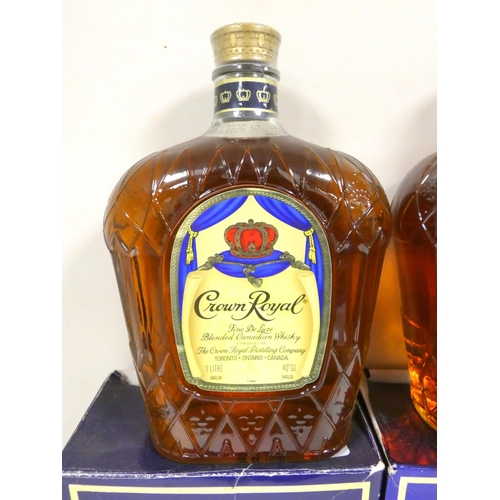 58 - Two bottles of CROWN ROYAL fine de luxe blended Canadian whisky 40° GL 1litre boxed and a bottle... 