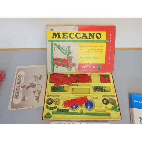 141 - Meccano. Four construction kits to include Outfit No.6, Accessory Outfit No.6A, Outfit No.3 &am... 