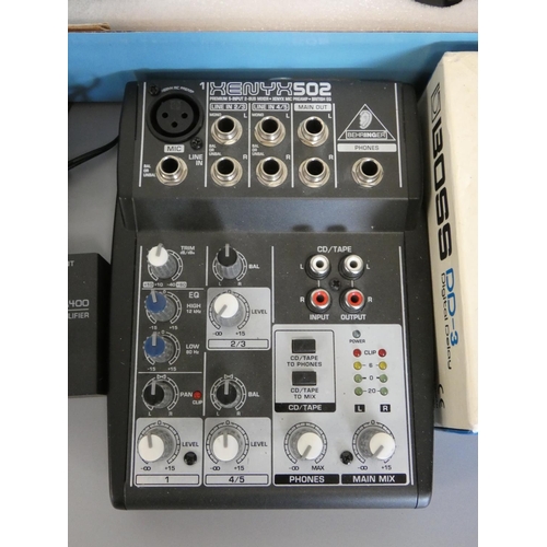 482 - Lot to include a Behringer XENYX 502 5-input mixer, Boss DD-32 Digital Delay pedal, Boss Octave OC-5... 