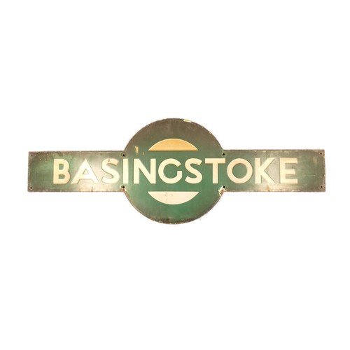 424 - Southern Railways green and white enamel station sign 'Basingstoke'  33cm x 91.5cm.