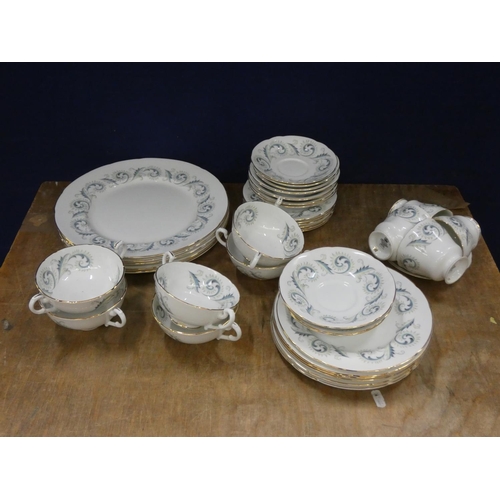 65 - Part dinner set, Royal Standard Garland pattern.