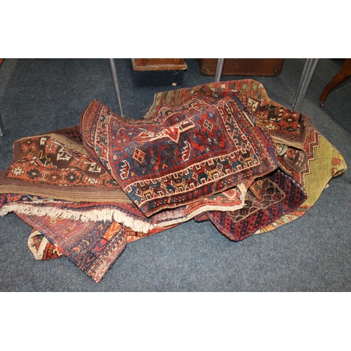 697 - Rug and carpet cuttings.