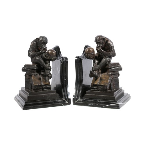 Pair of cold-cast bronze monkey bookends, after Christophe Fratin.