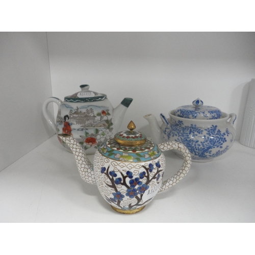 119 - Austrian-style continental porcelain vase, small cloisonné globular teapot, Japanese teapots,... 