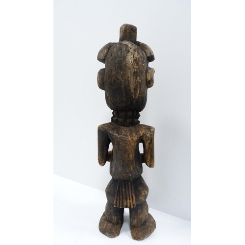 190 - Tribal wooden sculpture.